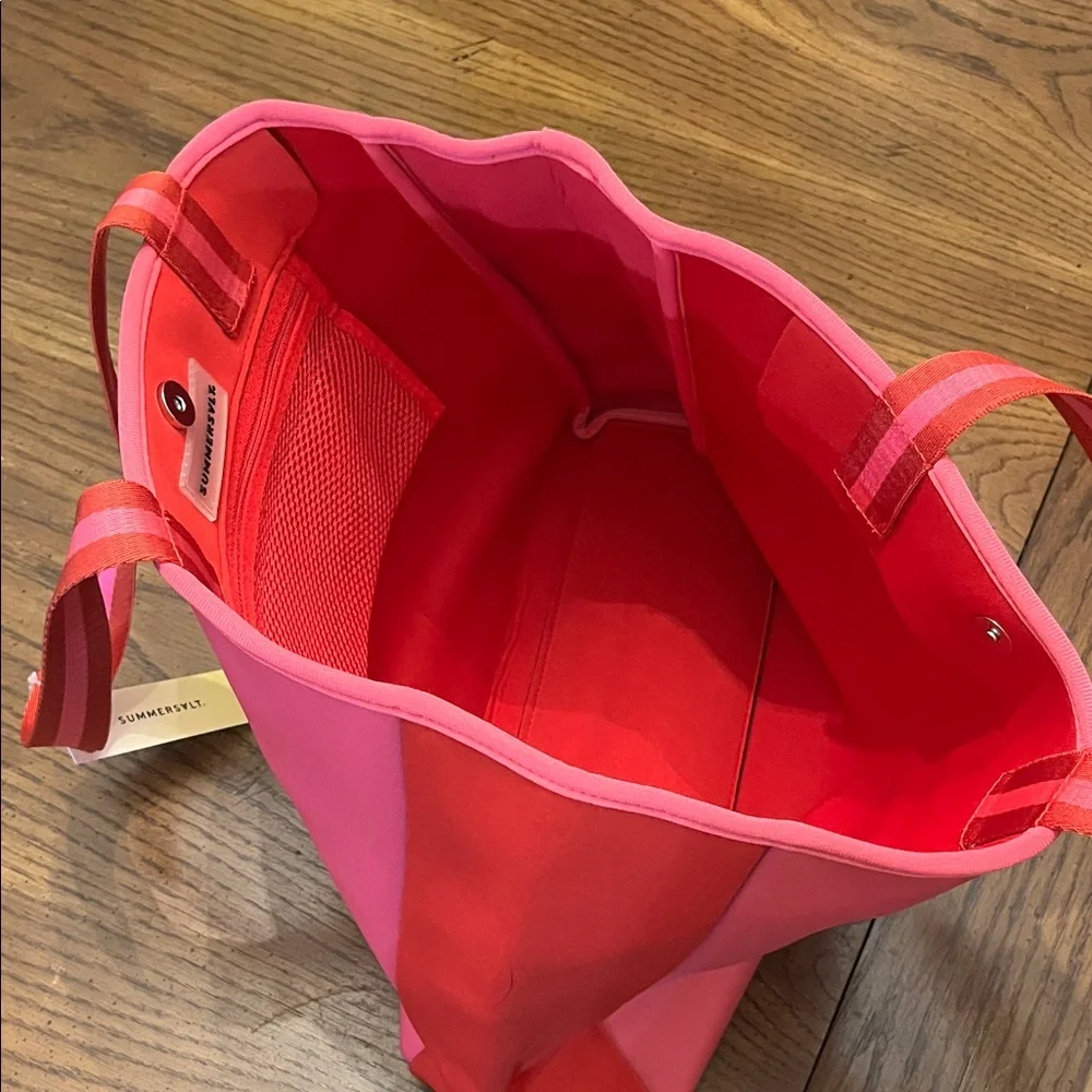 Summmersalt Pink and‎ Red Neoprene Tote Bag, NWT - Picture 11 of 13